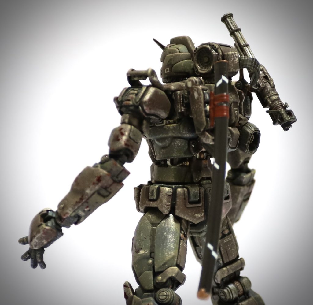 刀は無骨の愛刀の村正をイメージそれに合わせて鞘は漆塗りっぽく艶ありとしました