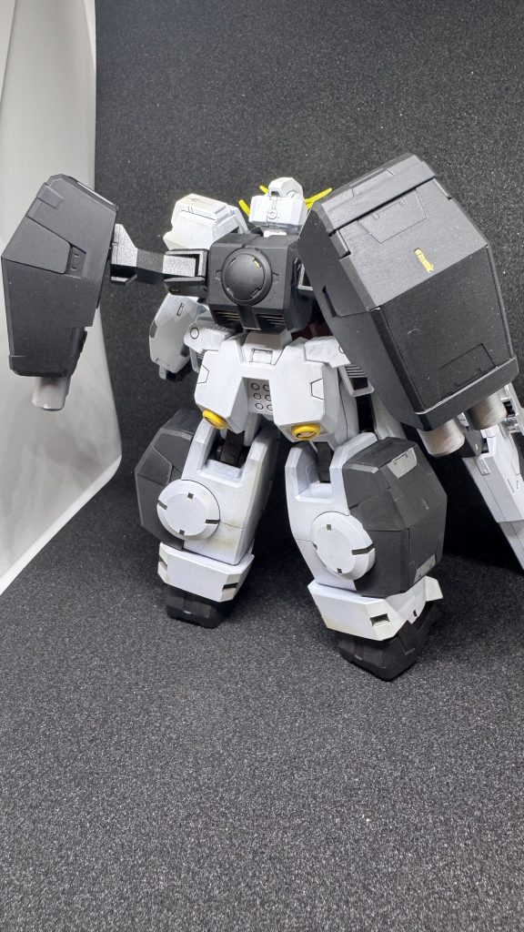 細かい所は筆塗り、後は全塗装で仕上げました。