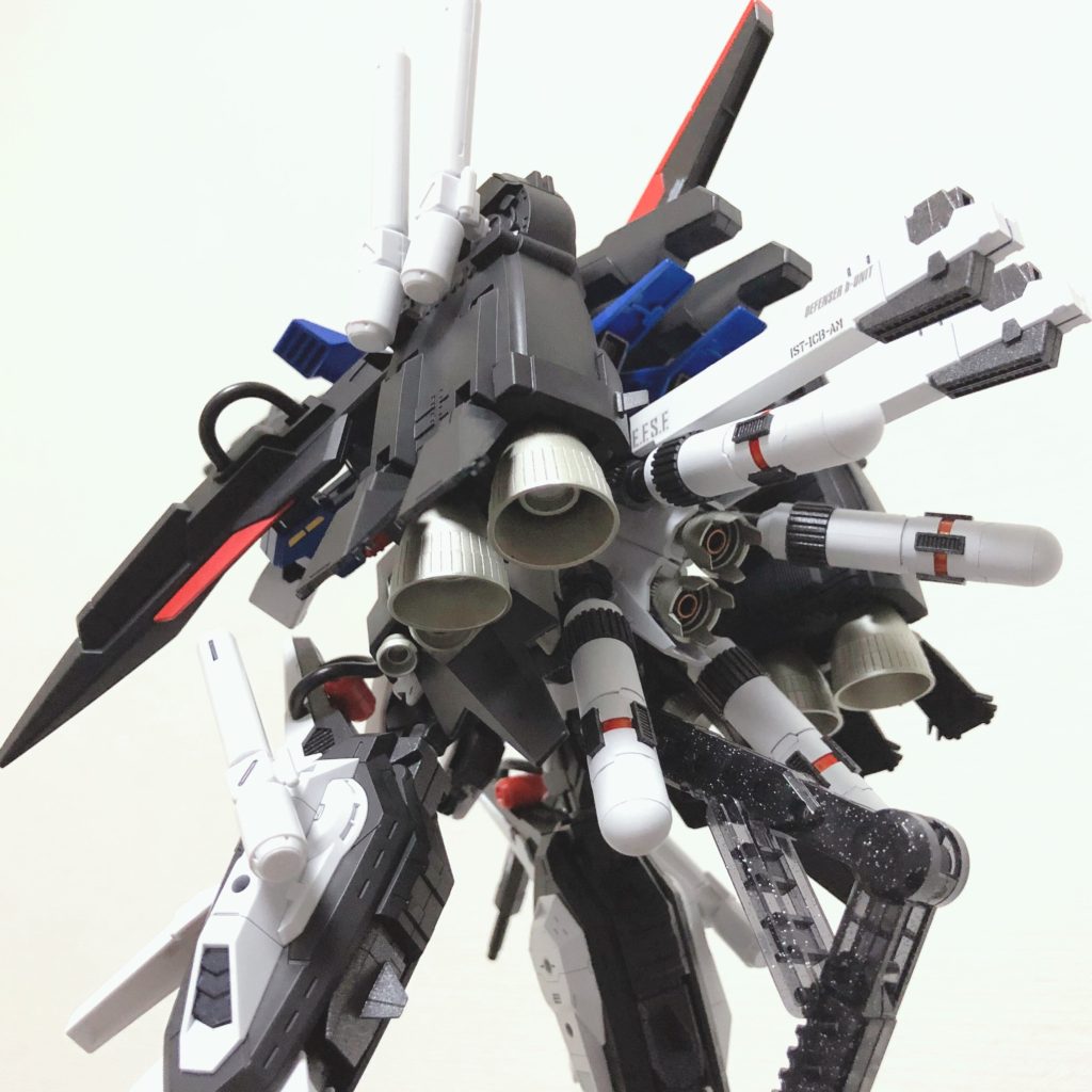 燃費の悪さはタンク容量で補え。発想が完全にアメ車です(笑)