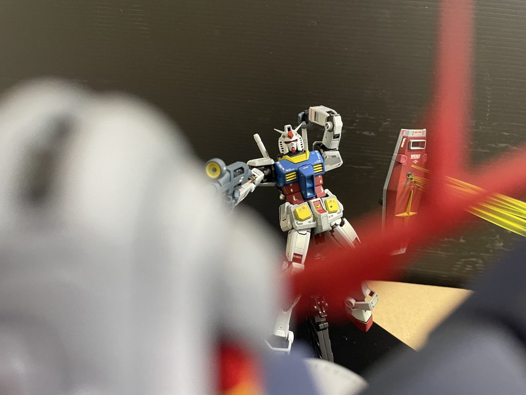 ガンダムvsジオング–5枚目/制作者：セントピース