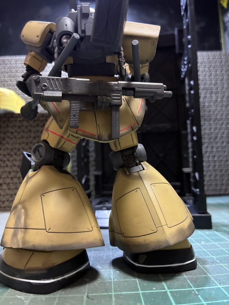 ドムトローペンについてたマシンガンを後ろにマウントさせてます