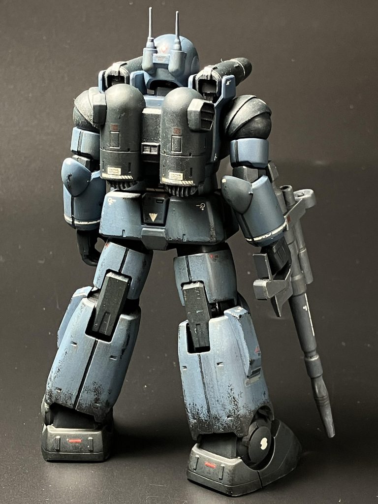 サーフェイサー以外は水性塗料の筆塗りで作成しています。