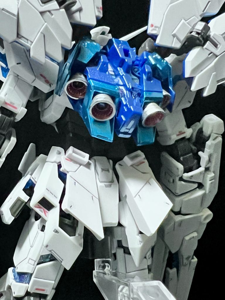 バックパックとバーニアも塗り分け