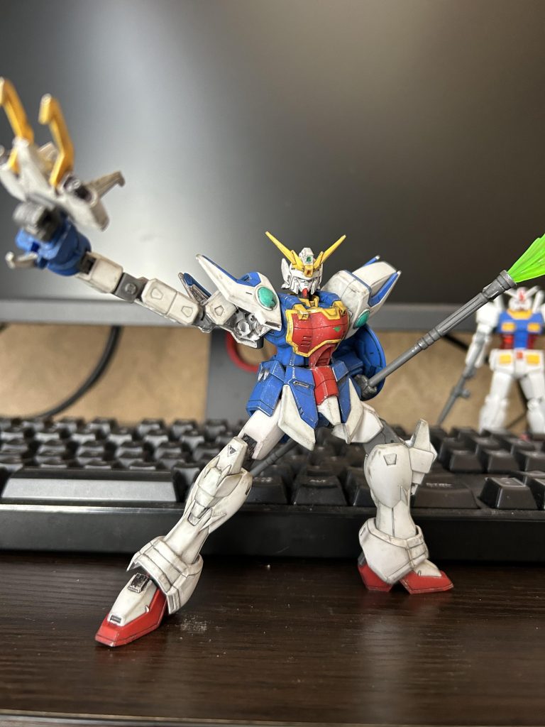 腕伸ばすポーズ