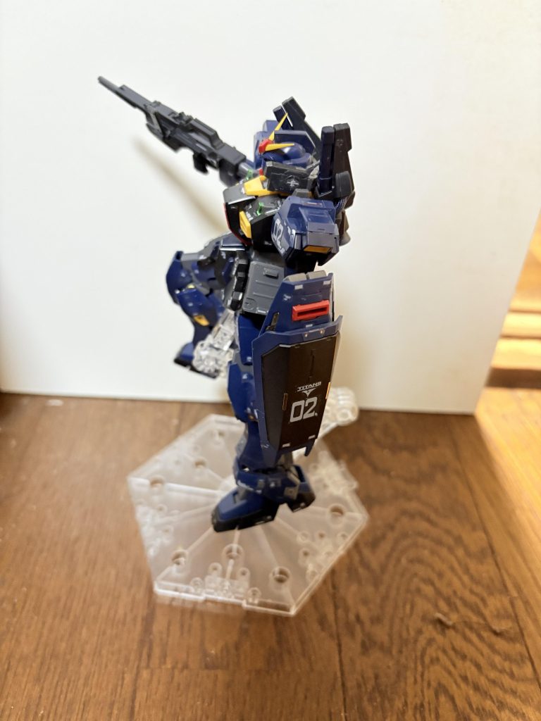 黒いガンダム–2枚目/制作者：YAMATO