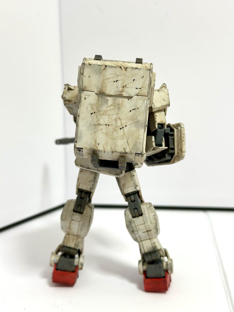 HG 陸戦型ガンダム–3枚目/制作者：@kanikama_jr