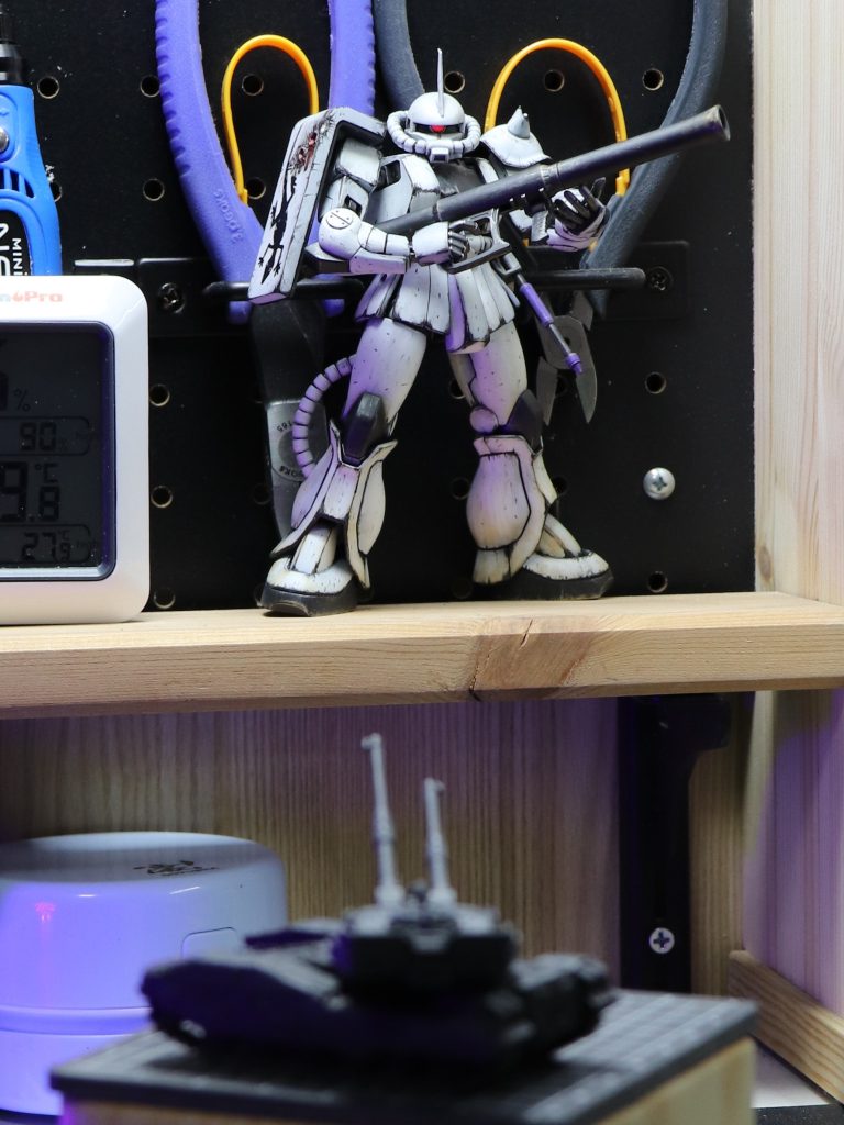 ホワイトオーガー対61式バトルフィール【作業机】