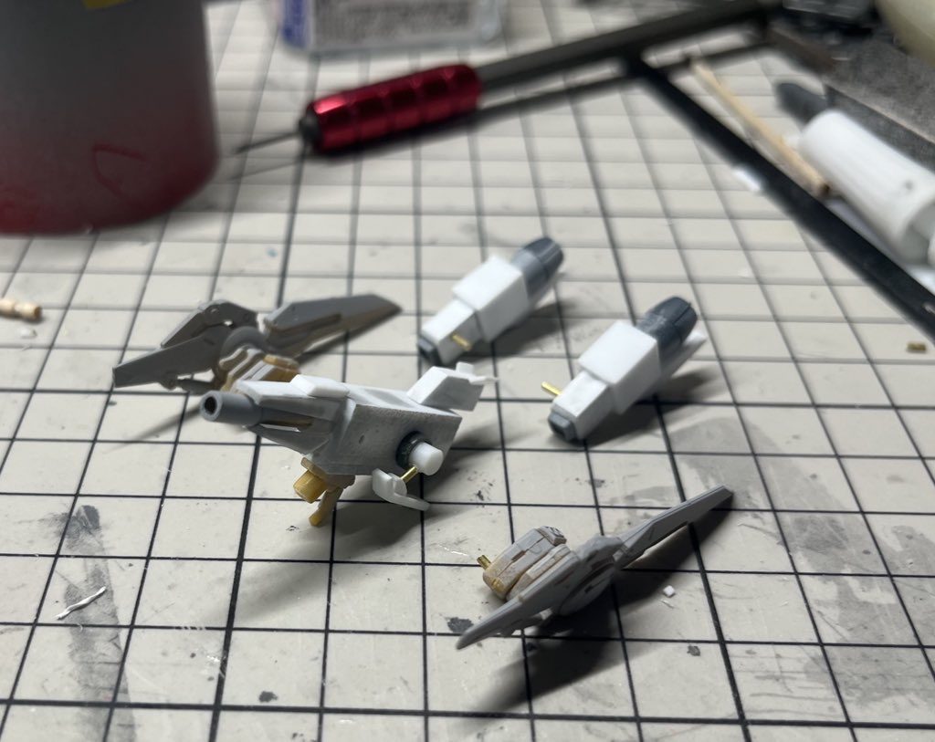 塗装の時楽する為に、バラせるように設計