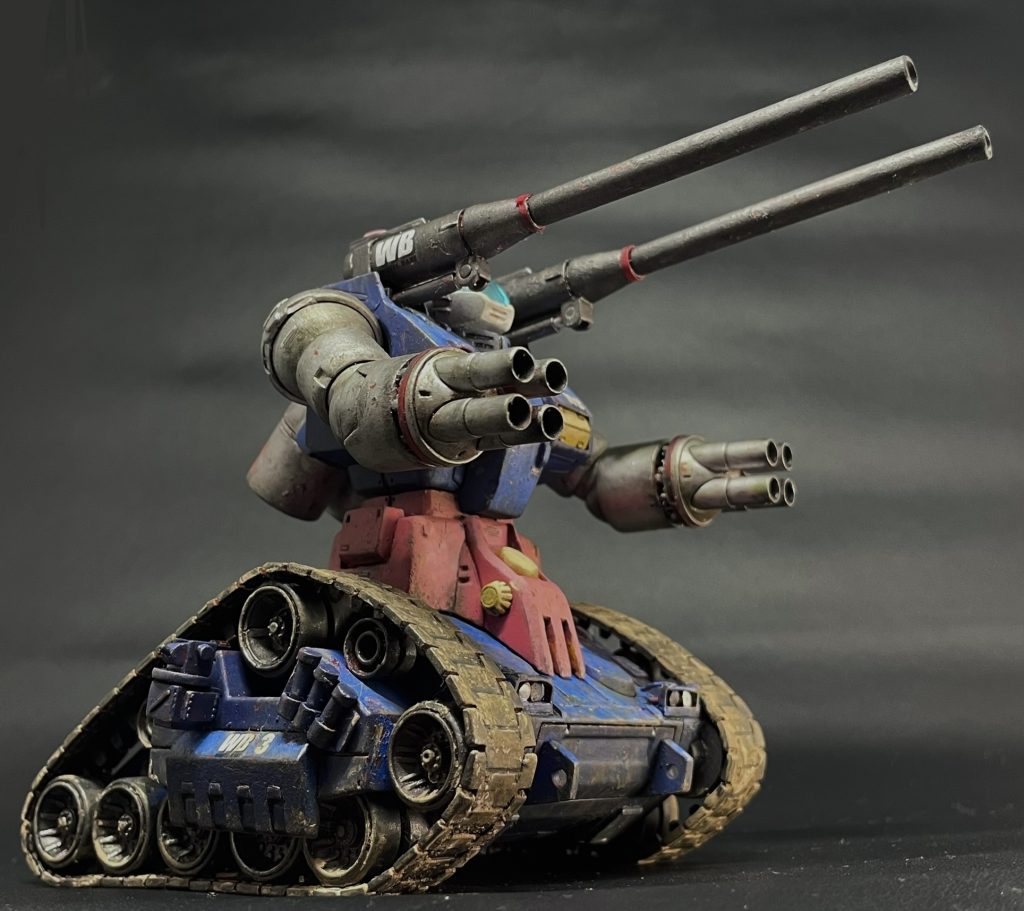 うてよーうてよーうてよー♩ガンタンクの決めポーズはこれかなと。