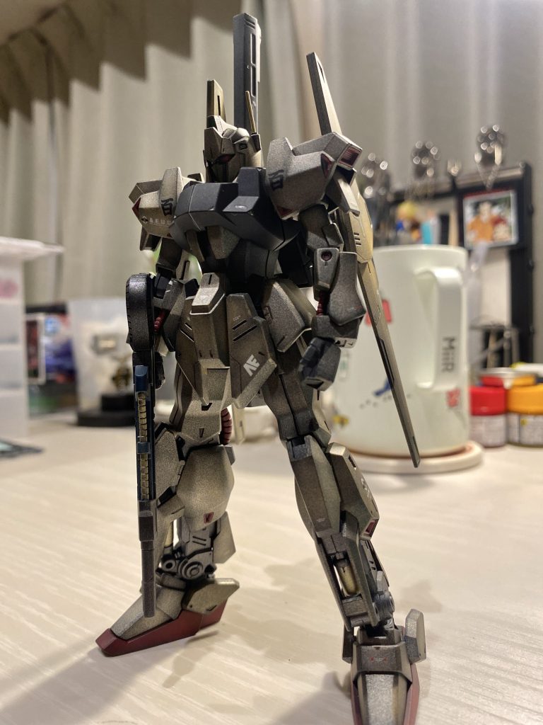 今回はシンプルに、百式らしくゴールドで🐥💕