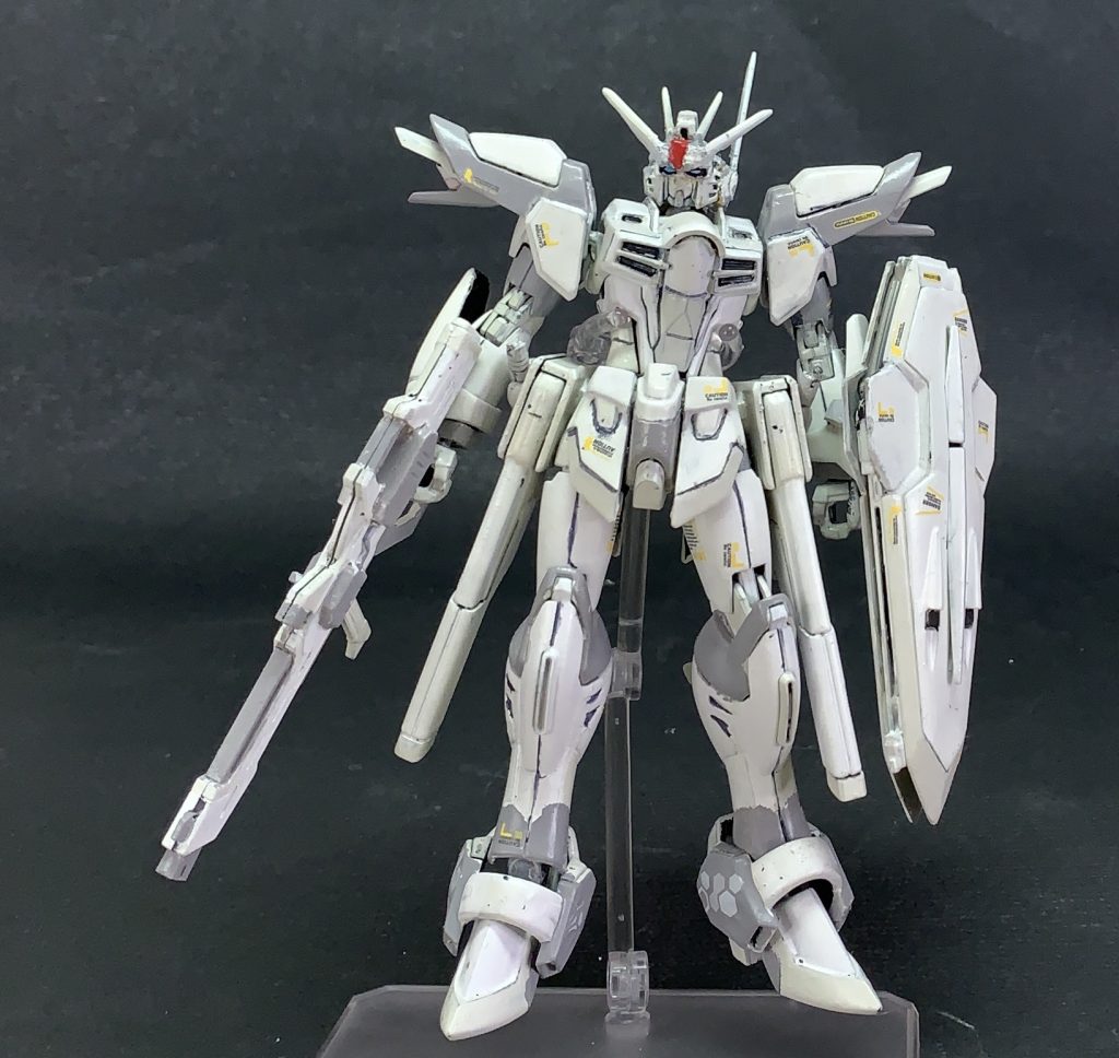 白塗りライヲンさんのガチファンは筆塗りの白塗りが見たいという人が多いので、あえて、背負いモノを除けた形態をあげてみるちなみに、これはエディオンのデカール