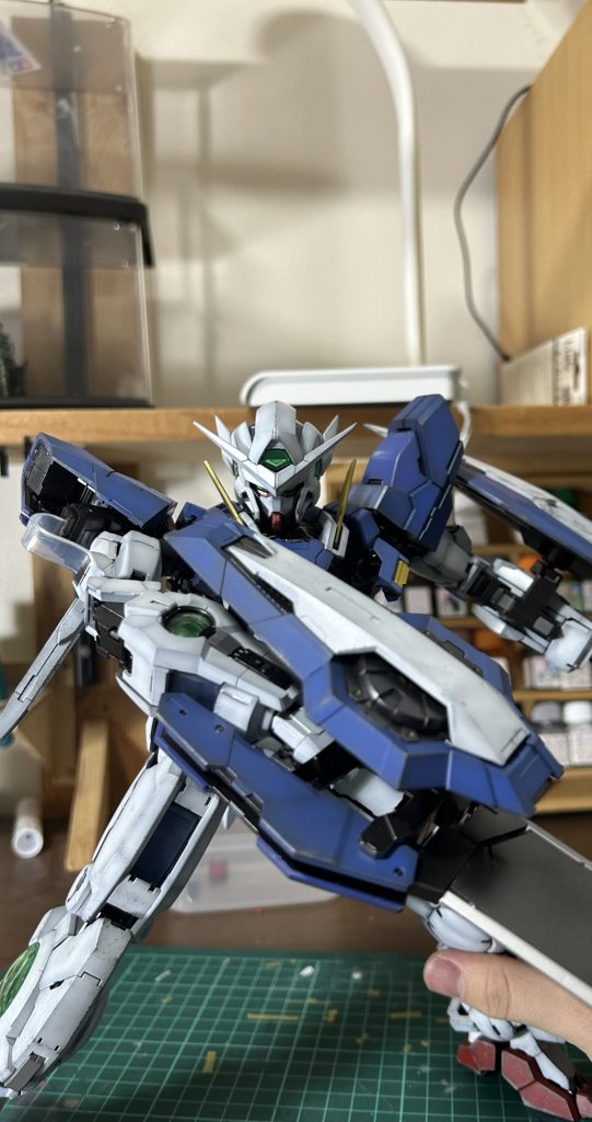 重さ的に支えないと倒れちゃうので手が写ってしまった／(-_-)＼。悔やまれる。