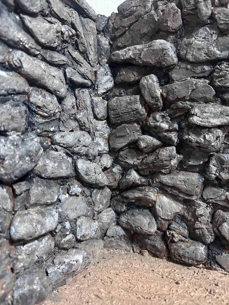 撮影用崖–3枚目/制作者：よしのっぺ