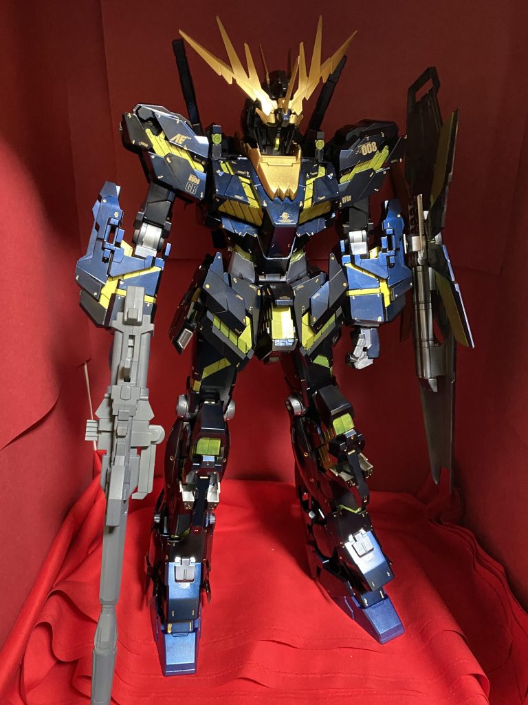 大きすぎてカラーボックスで撮影