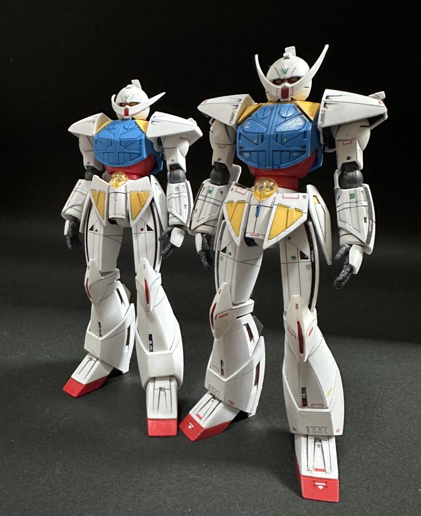 ２年前に作ったものと並べて。奥のターンエーの方が好みかもなぁ。ガンプラ完成品　2025　その１