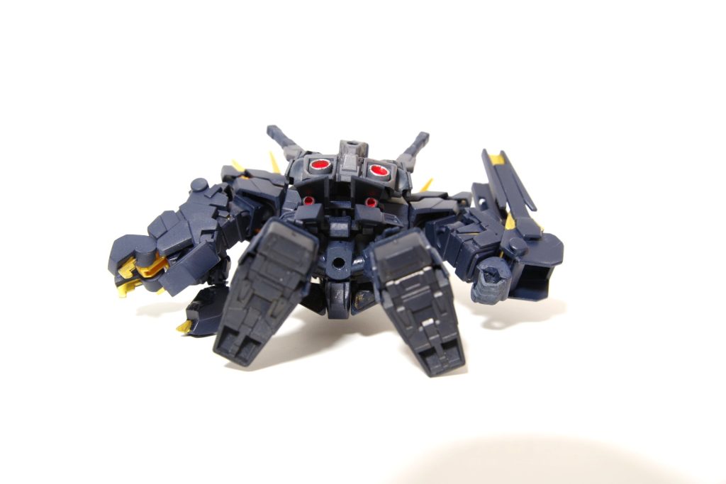 スカート内のバーニアも塗ってみました。ちょっとしたこだわりです。