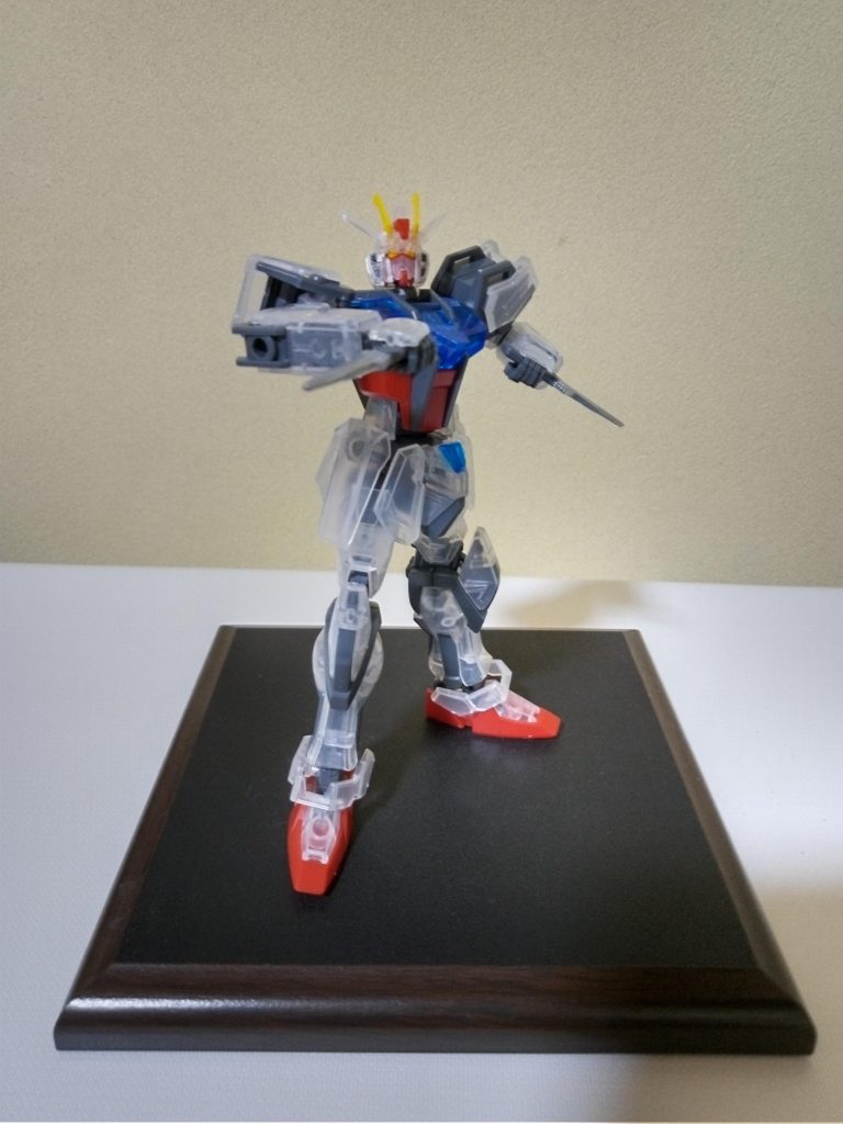 エントリーグレードストライクガンダム　ソリッドクリア–2枚目/制作者：万年素人