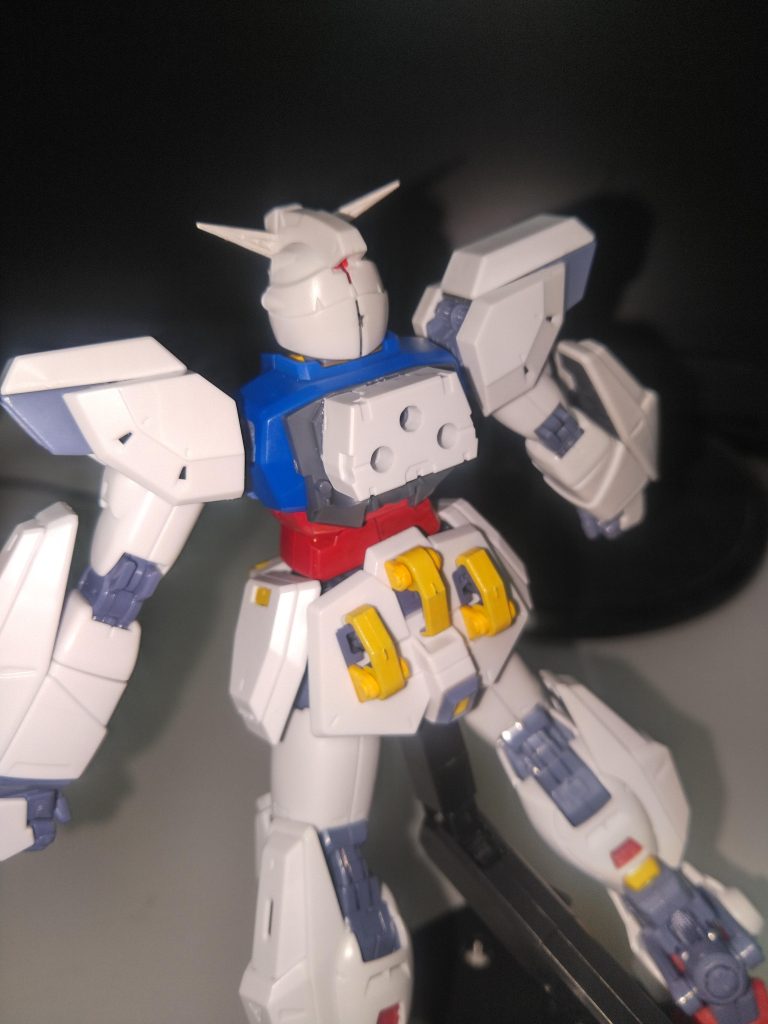 F90のバックパックパーツと30MMのパーツを合わせることで、万能の結合パーツを自作。こいつのおかげで俺のF90はいろんなものが背負える。