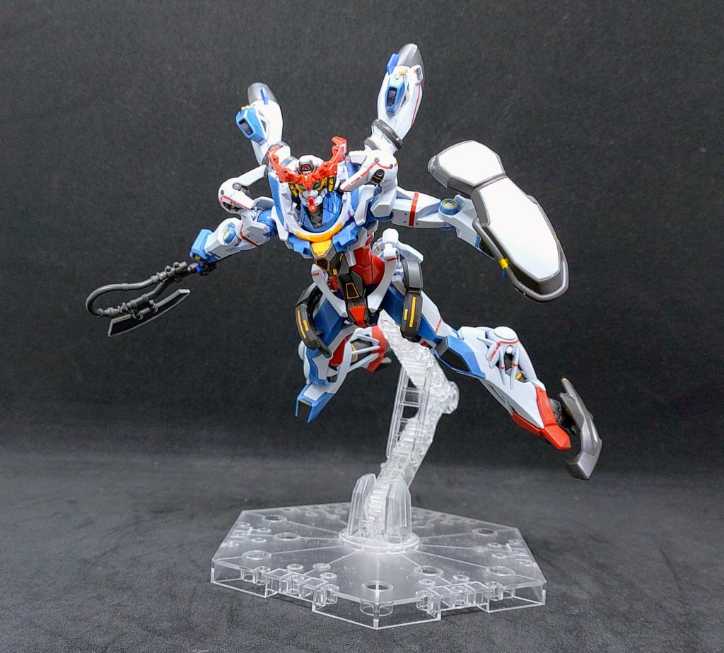 トメノスケ・ヒート・ホークを構えて1枚まさかヒート・ホークを携えたガンダムタイプが出てくるとは...