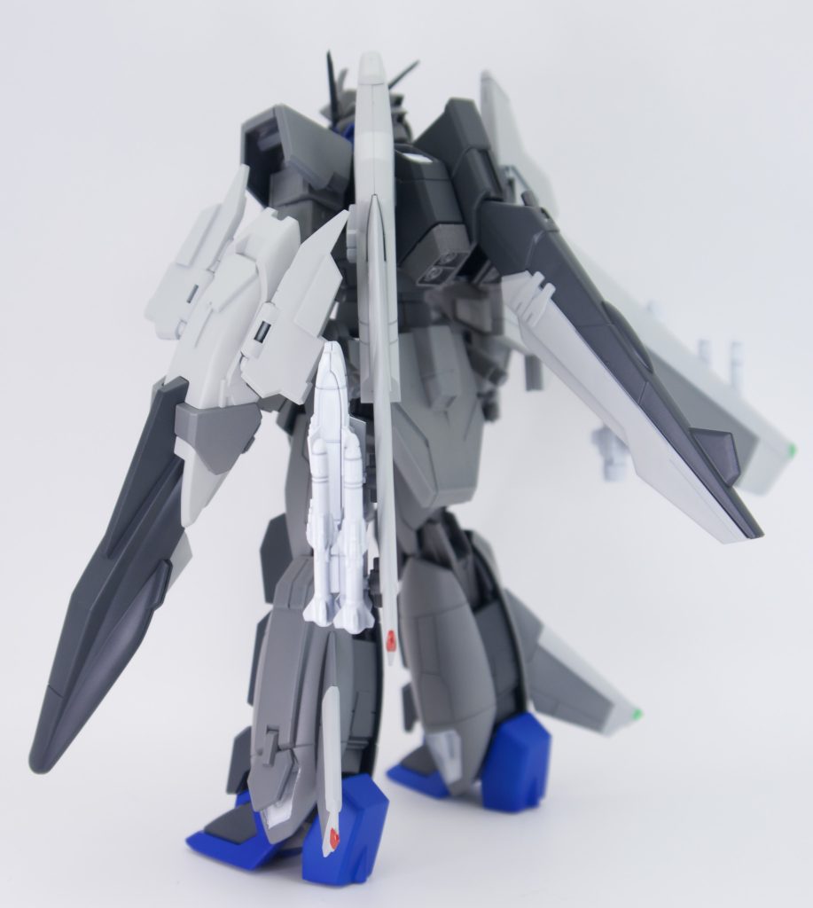 最初はグレーⅢだけにするつもりでしたが最終的にこの塗り分けに