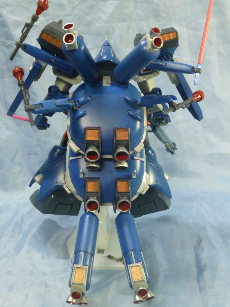 ｵｰﾗｺﾝﾊﾞｰﾀｰの腕、塗装したらﾊﾟｷﾊﾟｷ割れて固定のなっちゃった( ﾉД`)ｼｸｼｸ…