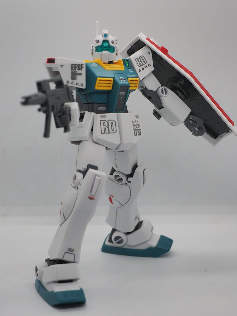 性能ＵＰしているとは言え、やはりジムですねぇ(gundam-kao5)００８７年にこの機体に乗らなきゃいけない方に同情しちゃいます(gundam-kao5)