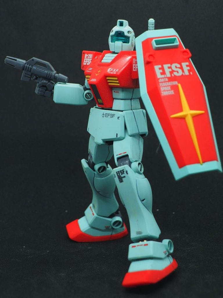 安いキットなので、もう一機増やそうと思って中古店を巡りましたが、ガンプラ自体が異様に少なくてビックリしました(gundam-kao5)普段は潤沢に有る店も棚がスカスカ(gundam-kao5)どうしちゃったのかな？(gundam-kao5)当然ＧＭさんは有りませんでした(gundam-kao9)