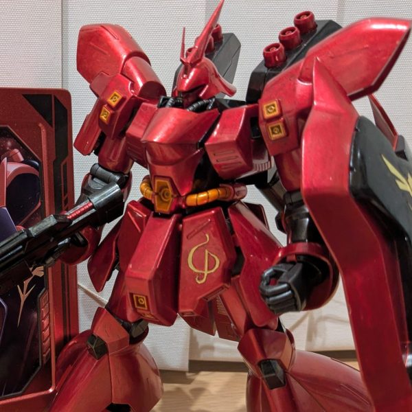 HG サザビー（メタリック塗装後）