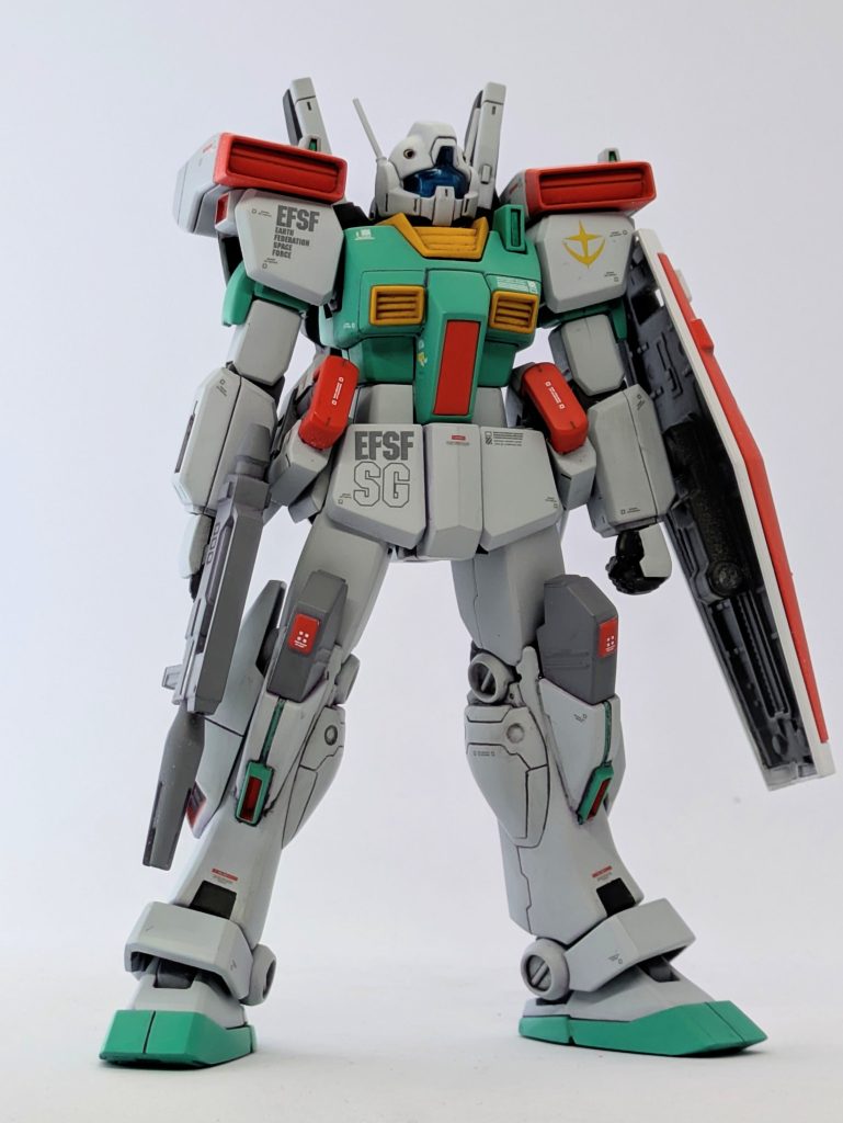 胴体はジムⅢのキットのものがいかつすぎるので、いい幅具合のオリジンのジムから拝借。ディテールをジムⅢに合わせて修正。