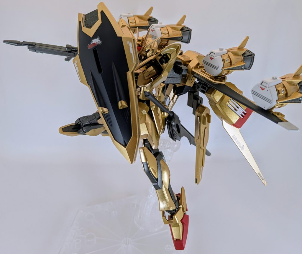シールドと腕は余っていたイモータルジャスティスのものを使用。