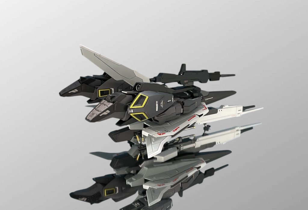 カラーリングに関しても、「dopeさんよぉ・・ハッキリ言わせてもらいますけど。あんた、ゼータプラスが作りたかっただけなんじゃないの?」 いえいえ!とんでもない!Zガンダムだからこそ、成立するカッコ良さだと思っています!なんだったら、今の気持ちとしてはRGやMGのZガンダムにチャレンジしてみたいという気持ちすら芽生えてますよ😊 そう、だからこそ今回こういう機会を作ってくれた友人には大変感謝しています☺️もし、この機会がなかったらそのまま作らずに手放してたかもしれなかったので・・