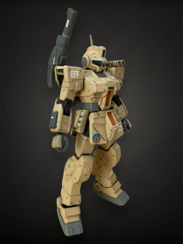 反対側から。右腕にはオリジンガンダムより小型のバルカン?を移植。