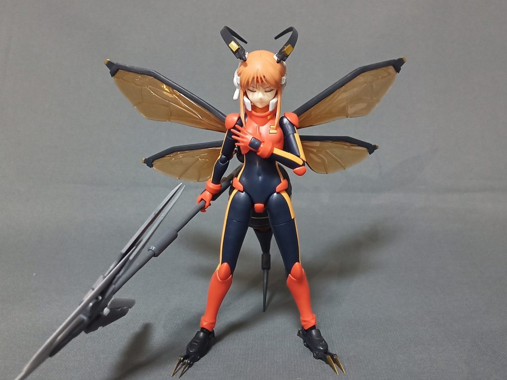 蜂装備はプルツーみたいな貧…スリムな体型のモデルには似合う感じかなぁと思います(*´罒`*)「気持ちが悪いの！消えちゃえ〜！」ボカッ！最後までご覧いただき有難うございました(#)Д`;;)