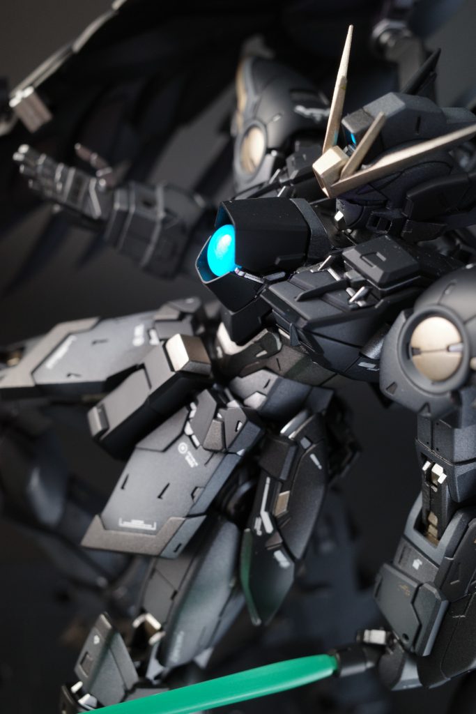 漆黒–3枚目/制作者：とびうおのガンプラチャンネル