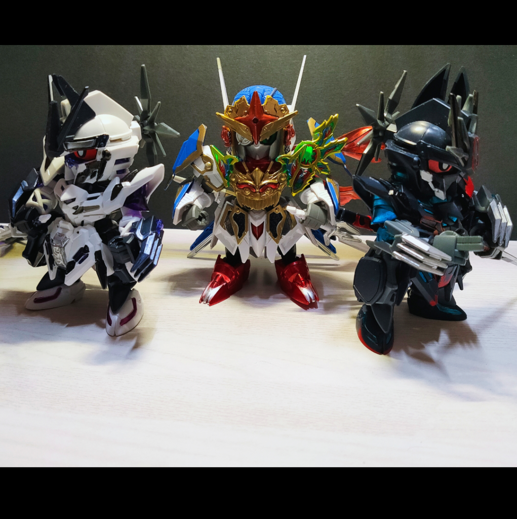 以前作った才蔵デルタカイと佐助デルタガンダムと三体で並べてみた。 