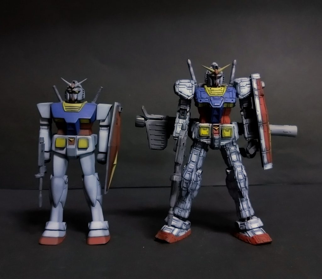 1機目との比較🤔魔改造とは言えやり過ぎましたかね😊今回は全てが手探りで失敗を繰返しながら量産して行くとゆう苦行のような感じで4ヶ月かかってしまいました💦こんな地獄の茶番にお付き合いいただき本当にありがとうございます😊続いて旧キットガンダム3機目地獄のレッドウォーリャー編をまた脱線しながら始めます😊宜しくお願いします🙏