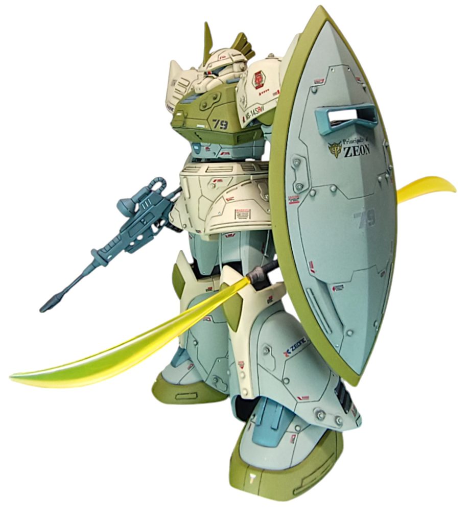 特徴的なシールドは、少し多めにディテールを。タイトル通りジオン残党M(モリ)仕様を実行します。