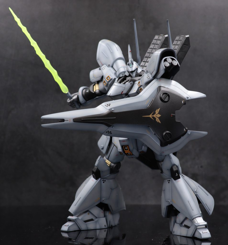 ビームサーベルは形状を変更してます。