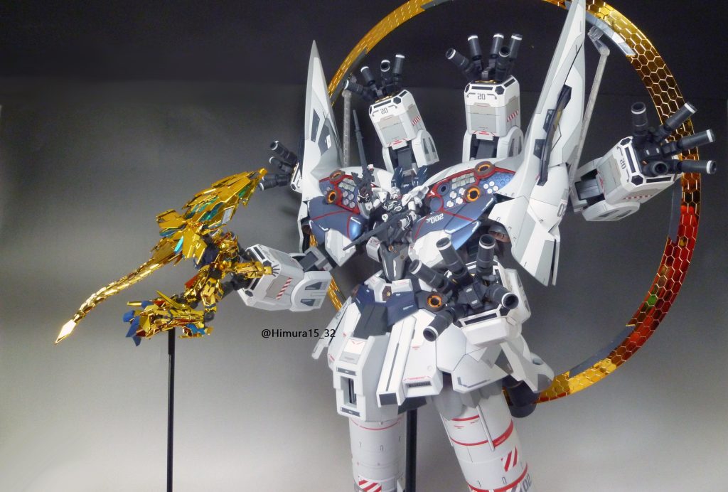 Ⅱネオジオング VS フェネクス｜緋村さんのガンプラ作品｜GUNSTA