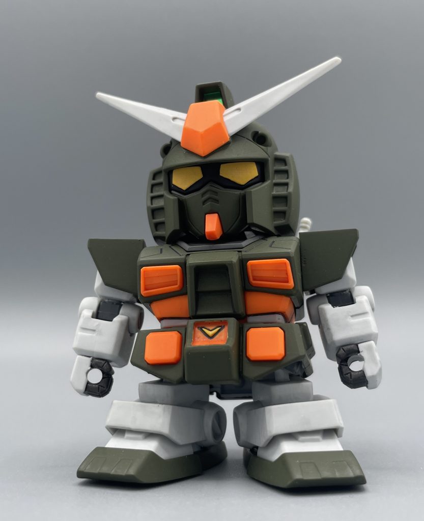 ガンダム・素体 この状態でもミリタリー感マシマシで十分にカッコ可愛いですね。