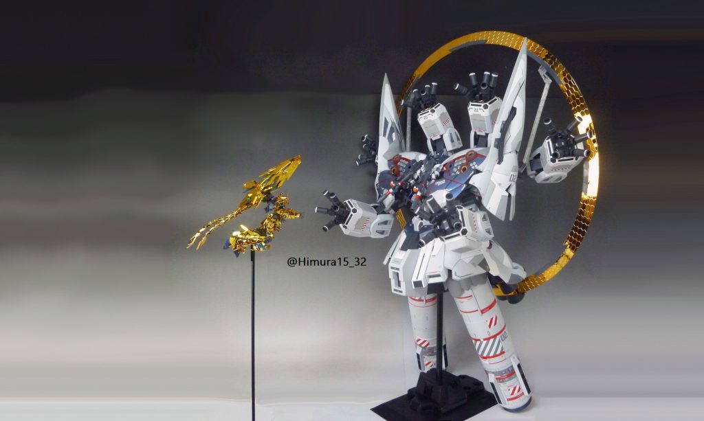 Ⅱネオジオング VS フェネクスこのシーンを再現したくてⅡネオジオングとフェネクスの購入を決めた位ですから、この度やっと実現出来て感無量です。