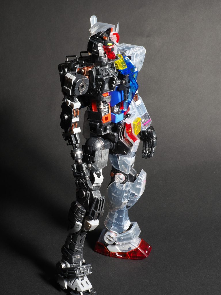 MG 1/100 ガンダムベース限定 RX-78-2 ガンダム Ver.3.0 [クリアカラー]–5枚目/制作者：んだべ