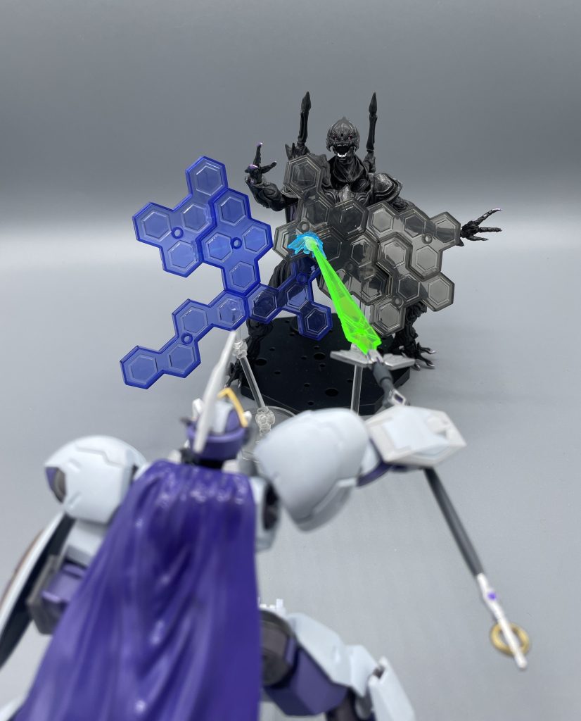 ビームのバリアがあるのか！！　急にガンダム(笑)