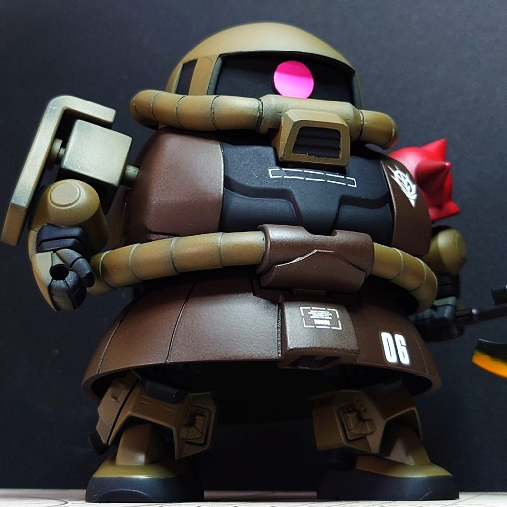 デフォルメ具合が抜群です。表面処理してエアブラシ、筆塗りで塗装。少々グラデーションっぽく仕上げました。  