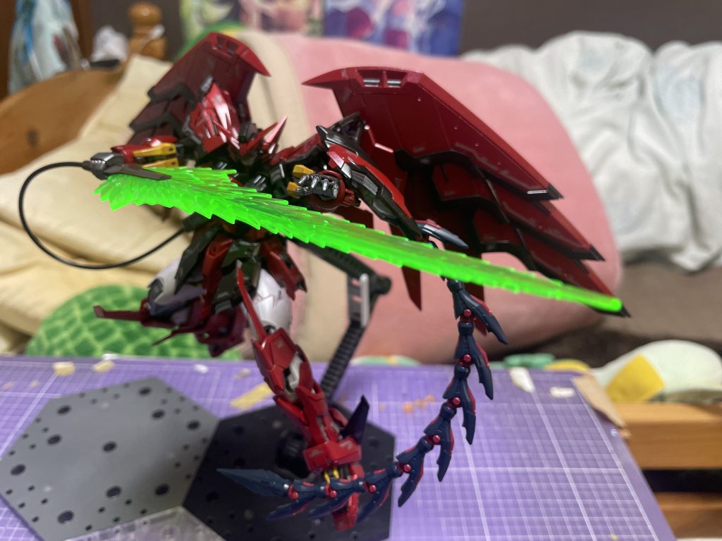 アクション③【ライトニングバロンの構え】〚ポーズ的にゼロ(テレビ版かEW版のどちらか)があった映えてたかも〛