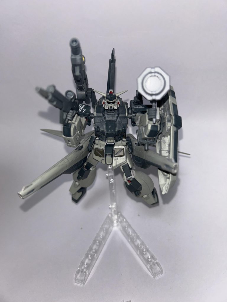 以下、妄想設定。 本機は一年戦争集結後に実機が生産されたガンダム7号機の増加装備、改造プランの一つである。FSWS計画の元開発されたガンダム7号機は非常に高い拡張性を持っていたために、実際には世に出ることの無かった装備プランが多数存在している。本機の設計理念は高機動、高火力による敵艦隊の高速な鎮圧である。