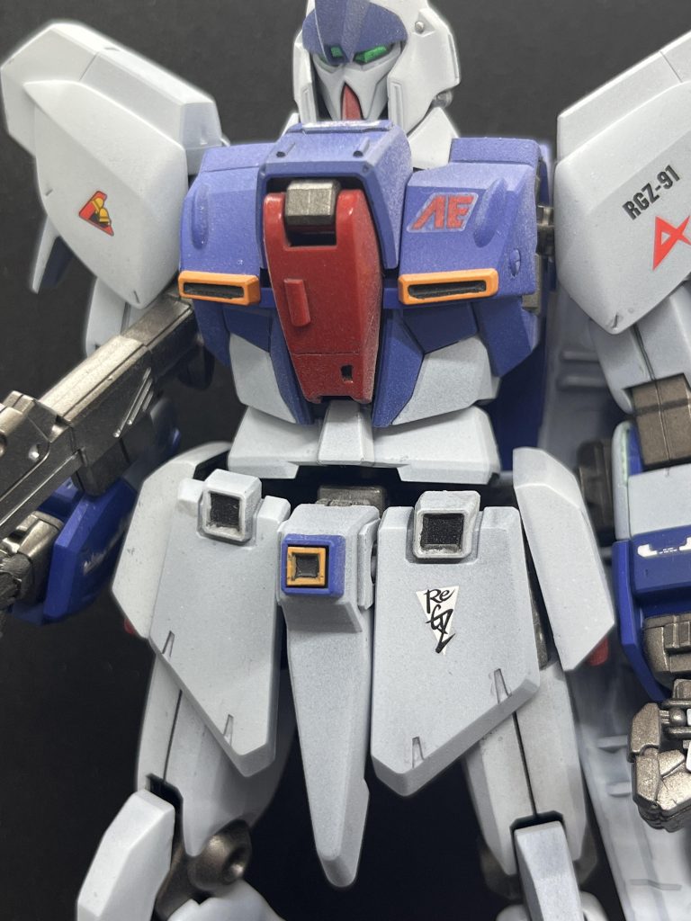 コクピット部分もデティールアップしています。胸とコクピット共にやってよかった改造でした