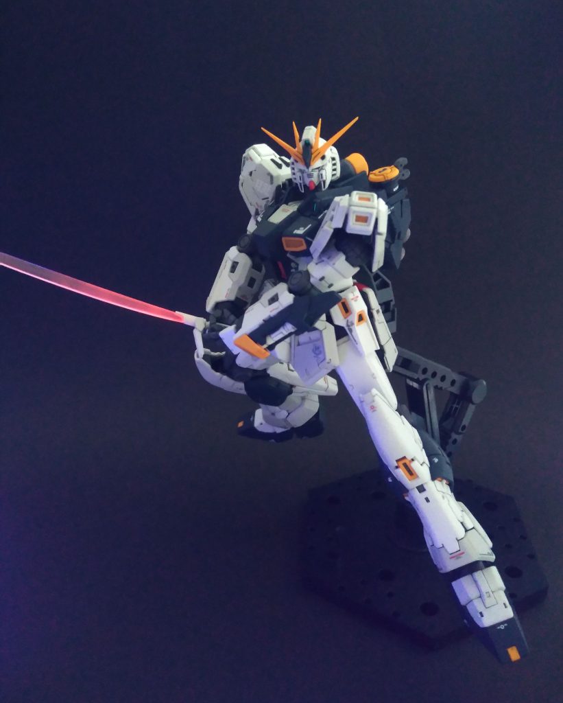 RG νガンダム–3枚目/制作者：ともお