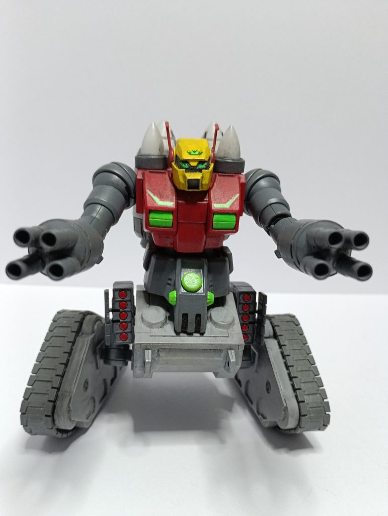 4連ポップミサイルランチャー。遠距離時は圧倒的なミサイルの弾幕で敵を攻撃。