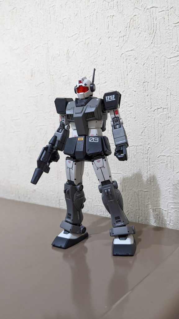 白　ガイアノーツ　グレー１薄グレー　ガイアノーツ　グレー３濃グレー　ガイアノーツ　グレー４と５を混ぜ混ぜ関節・バーニア　ガイアノーツ　サフエボガンメタ